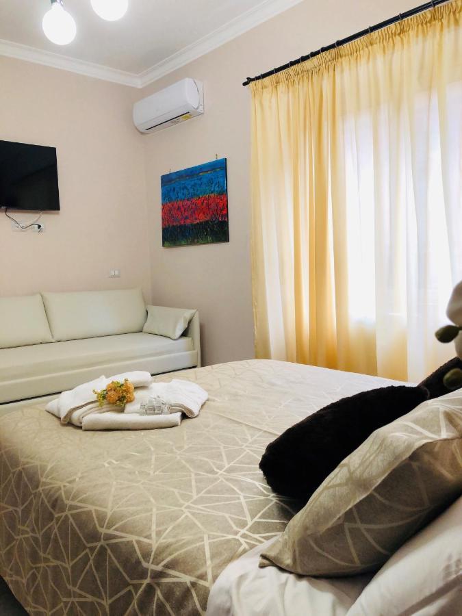 Bed and Breakfast Fantastic Dream CTA Exterior foto